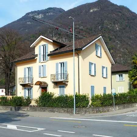 Appartement Spacious Living Arbedo-Castione